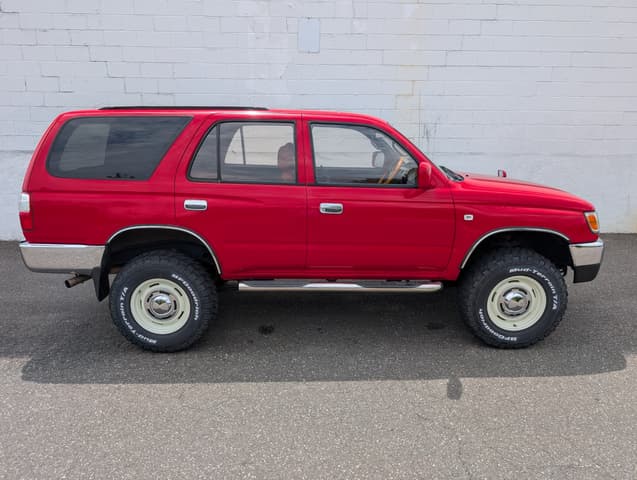 1996 Toyota Hilux Surf JDM car for sale — photo 10 of 20