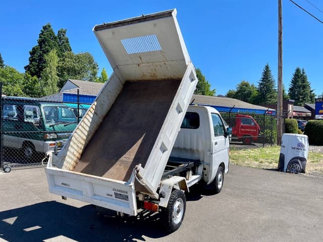 1998 Daihatsu Hijet JDM car for sale — photo 10 of 25