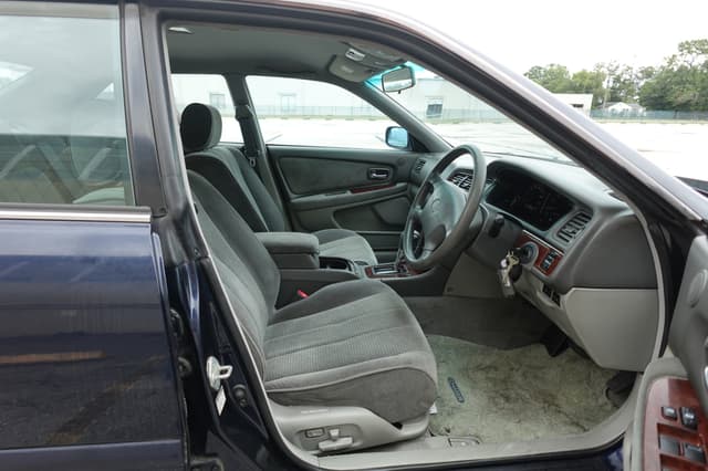 1999 Toyota Chaser JDM car for sale — photo 11 of 17