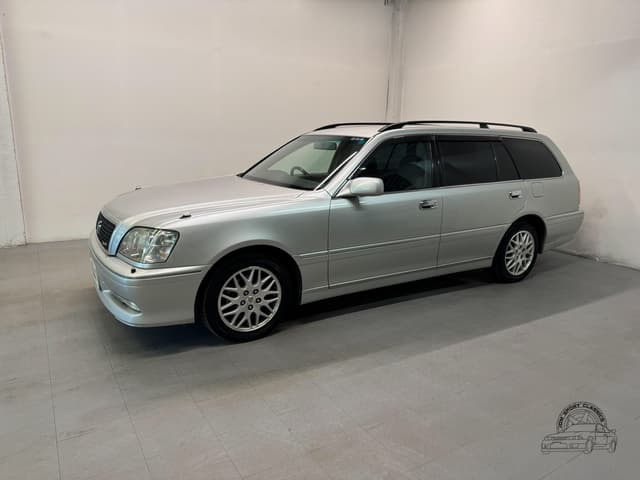 2000 Toyota Crown JDM car for sale — photo 9 of 25