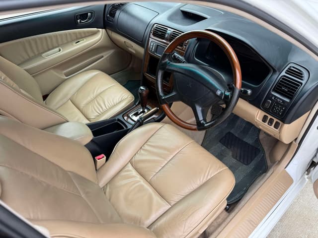 1996 Mitsubishi Legnum JDM car for sale — photo 22 of 25