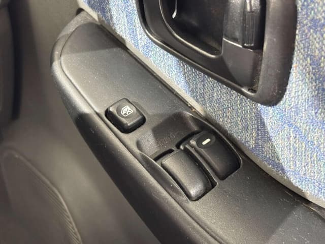 1999 Mitsubishi Pajero Mini JDM car for sale — photo 15 of 25