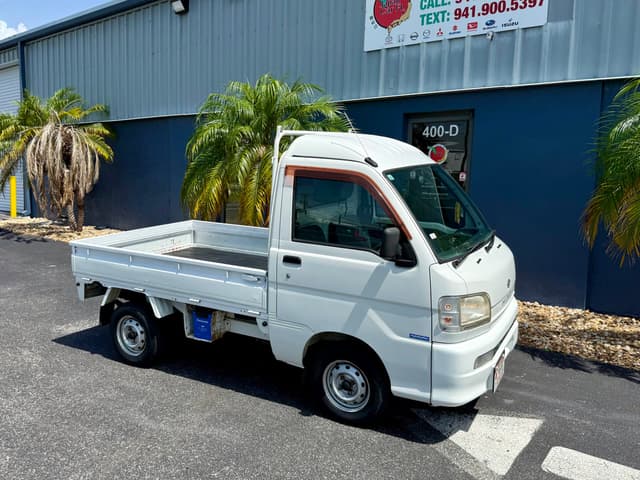 1999 Daihatsu Hijet JDM car for sale — photo 10 of 15