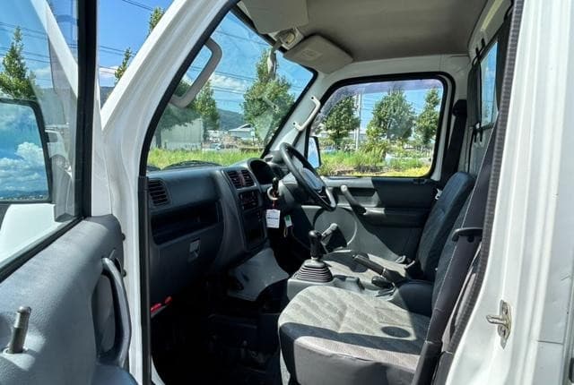 2005 Suzuki Carry JDM car for sale — photo 16 of 20