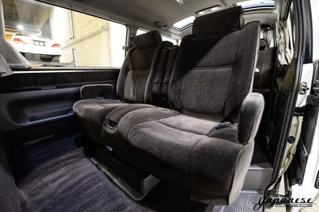 1995 Toyota HiAce JDM car for sale — photo 19 of 25
