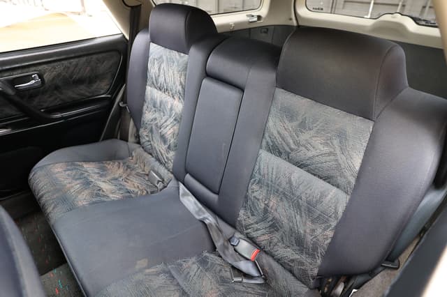 2000 Nissan Stagea JDM car for sale — photo 16 of 25