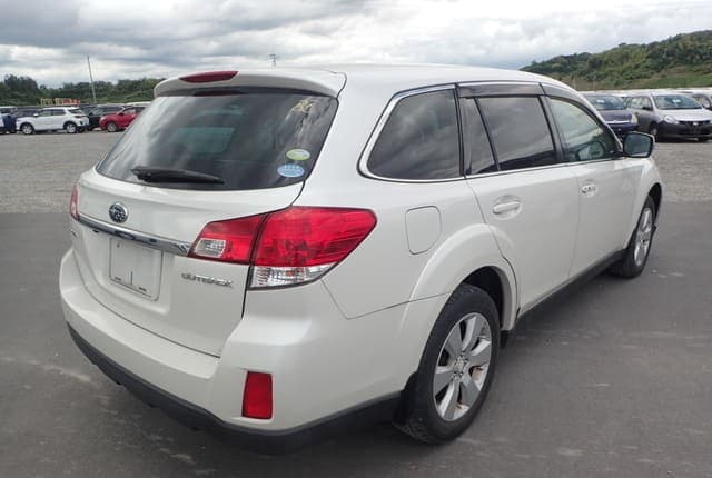2011 Subaru Outback JDM car for sale — photo 5 of 25