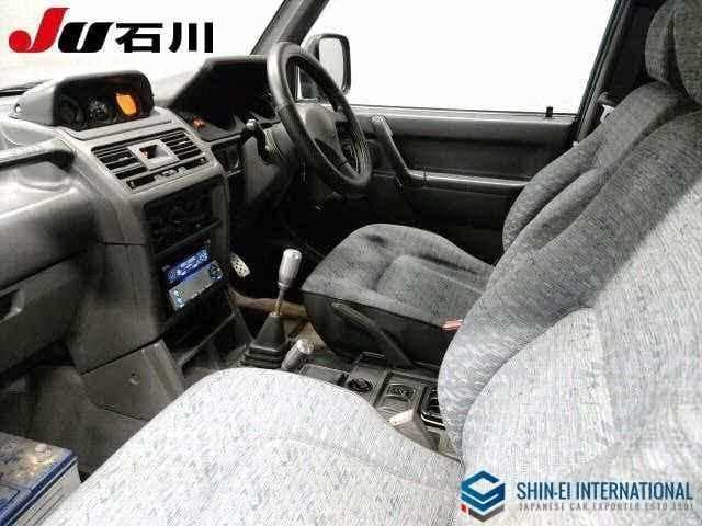 1993 Mitsubishi Pajero JDM car for sale — photo 4 of 7