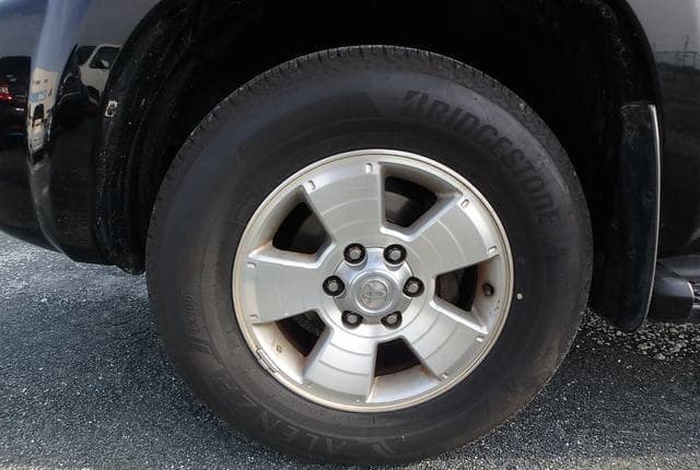 2007 Toyota Hilux Surf JDM car for sale — photo 9 of 56