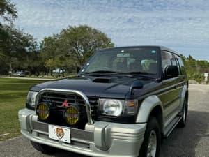 1995 Mitsubishi Pajero JDM car for sale
