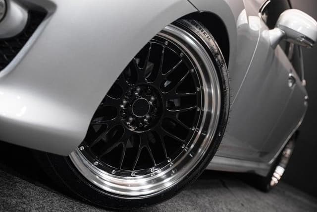 2008 Toyota Crown JDM car for sale — photo 3 of 18