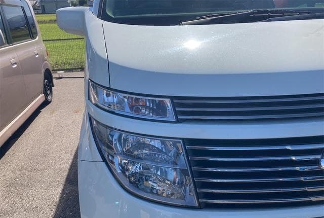 2003 Nissan Elgrand JDM car for sale — photo 4 of 25