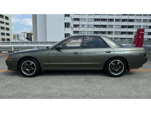 1992 Nissan Skyline JDM car for sale — photo 5 of 20