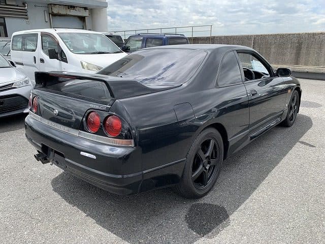 1993 Nissan Skyline JDM car for sale — photo 4 of 14