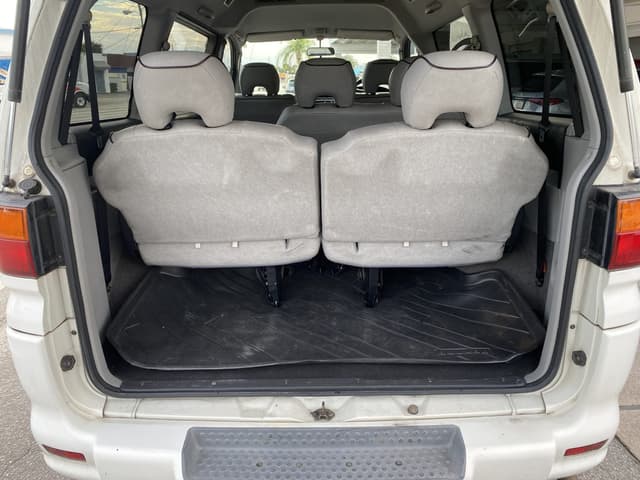 1999 Mitsubishi Delica JDM car for sale — photo 4 of 17