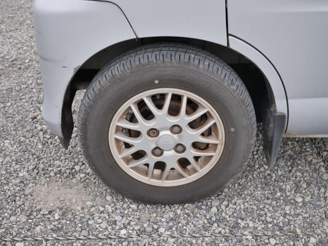 2001 Daihatsu Atrai JDM car for sale — photo 19 of 25