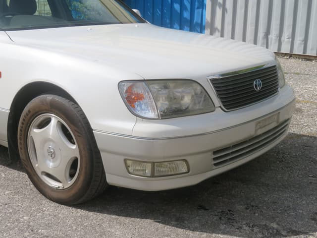 1999 Toyota Celsior JDM car for sale — photo 10 of 25