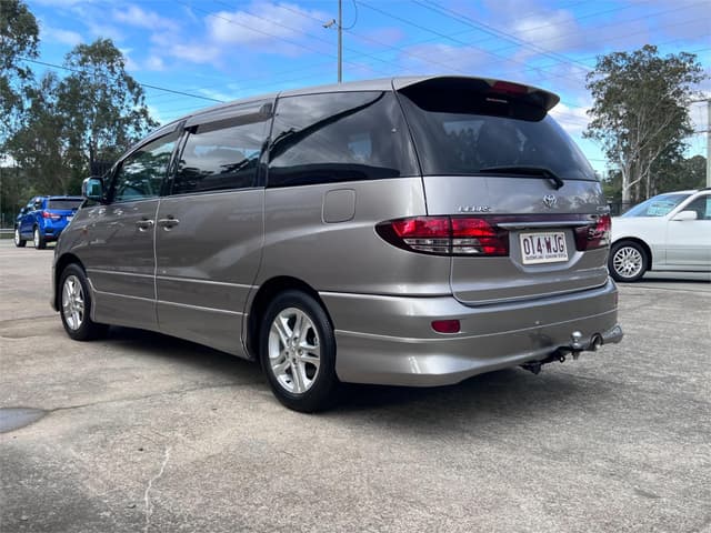 2004 Toyota Estima JDM car for sale — photo 8 of 16