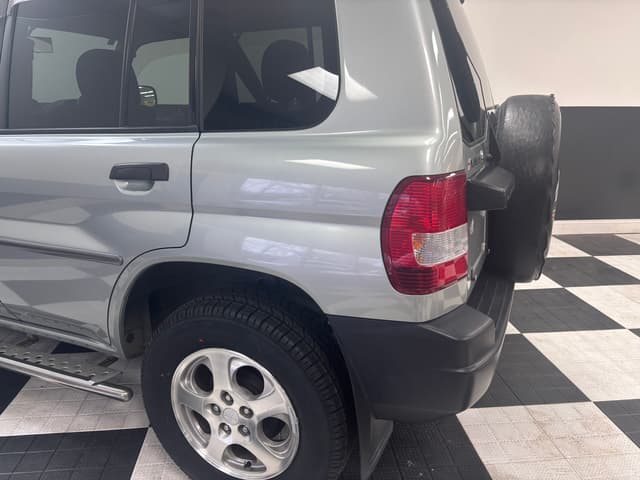 2000 Mitsubishi Pajero JDM car for sale — photo 17 of 25