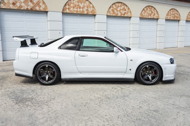 1999 Nissan Skyline JDM car for sale — photo 8 of 23