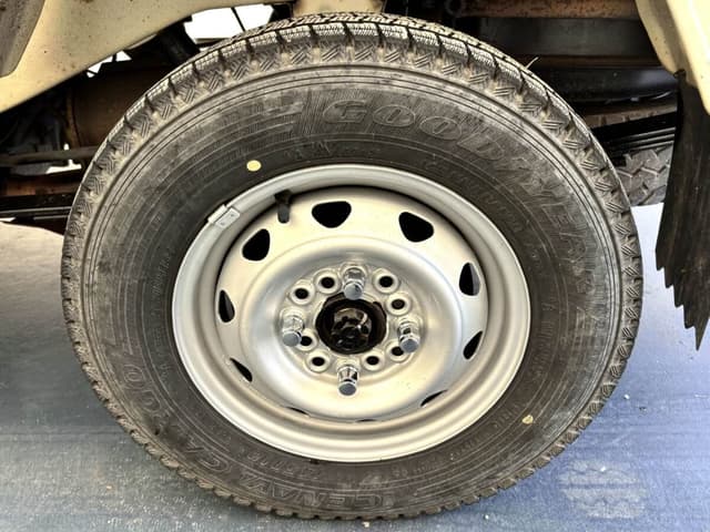 1997 Daihatsu Hijet JDM car for sale — photo 18 of 25