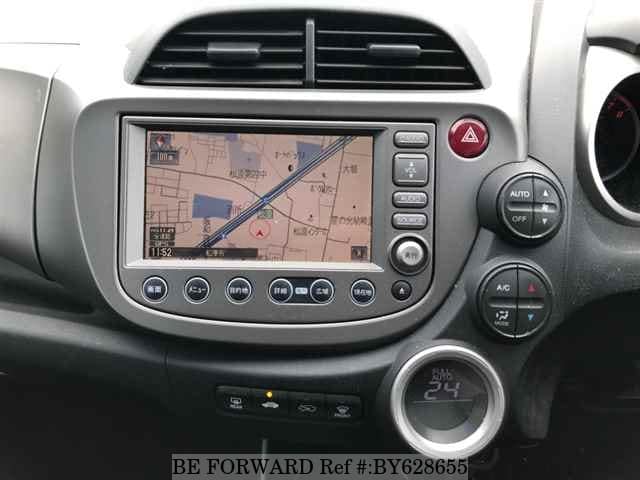 2010 Honda Fit JDM car for sale — photo 4 of 8