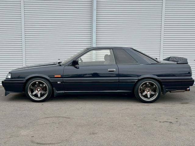 1987 Nissan Skyline JDM car for sale — photo 6 of 14