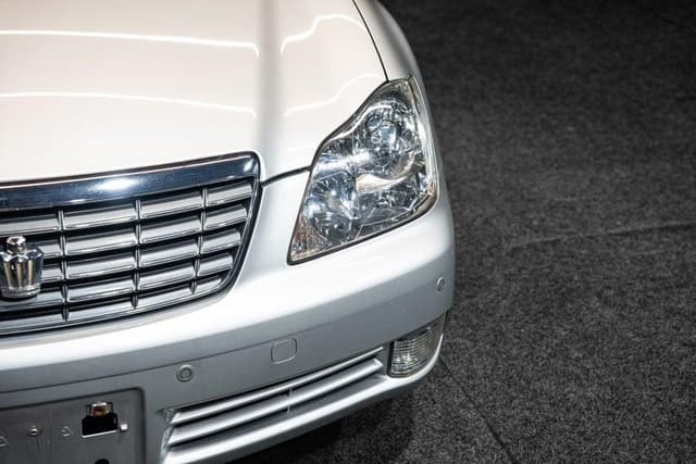 2006 Toyota Crown JDM car for sale — photo 4 of 15