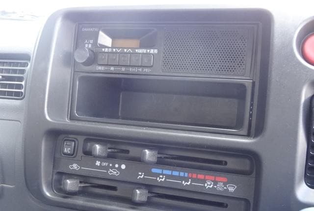2010 Daihatsu Hijet JDM car for sale — photo 18 of 20