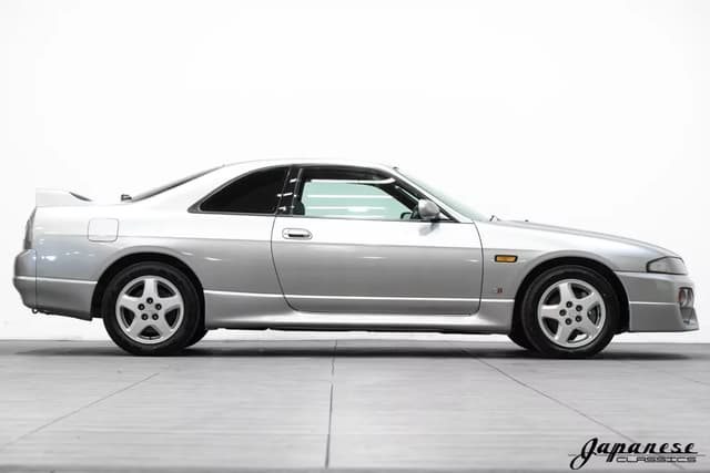 1996 Nissan Skyline JDM car for sale — photo 5 of 25