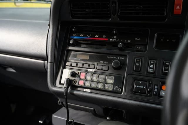 1999 Toyota HiAce JDM car for sale — photo 7 of 20