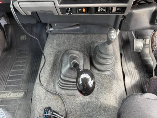 1992 Toyota Land Cruiser JDM car for sale — photo 15 of 18