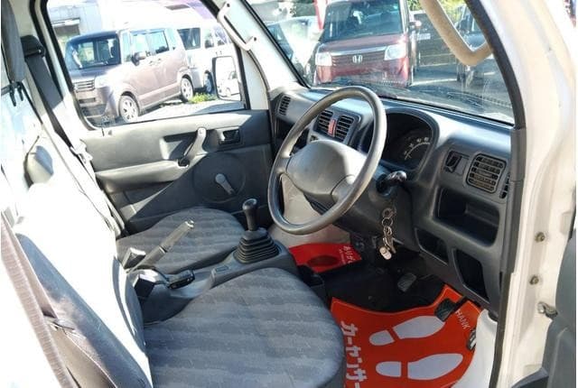 2005 Suzuki Carry JDM car for sale — photo 13 of 20