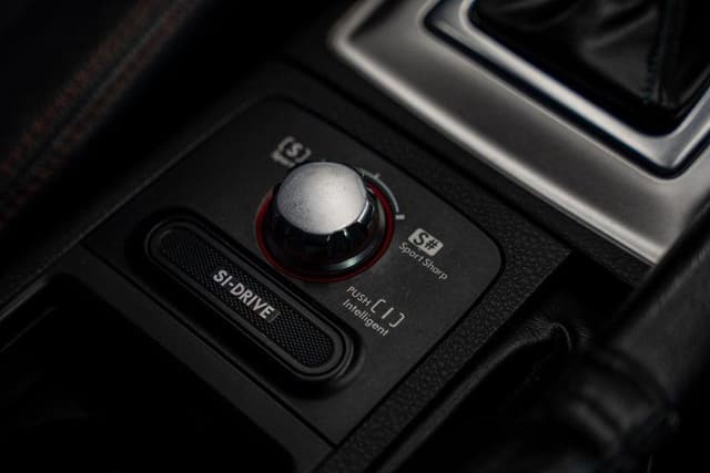 2011 Subaru Impreza JDM car for sale — photo 8 of 17