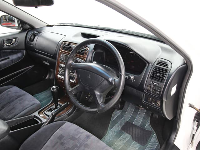 1997 Mitsubishi Legnum JDM car for sale — photo 9 of 25