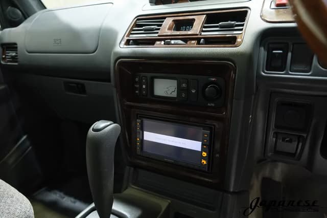 1998 Mitsubishi Pajero JDM car for sale — photo 13 of 25