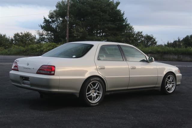1997 Toyota Chaser JDM car for sale — photo 5 of 10