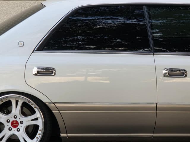 1996 Toyota Crown JDM car for sale — photo 10 of 25
