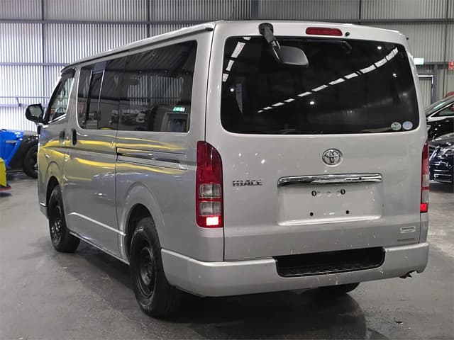 2012 Toyota HiAce JDM car for sale — photo 4 of 21