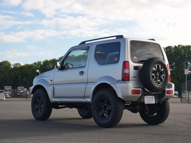 1998 Suzuki Jimny JDM car for sale — photo 13 of 25