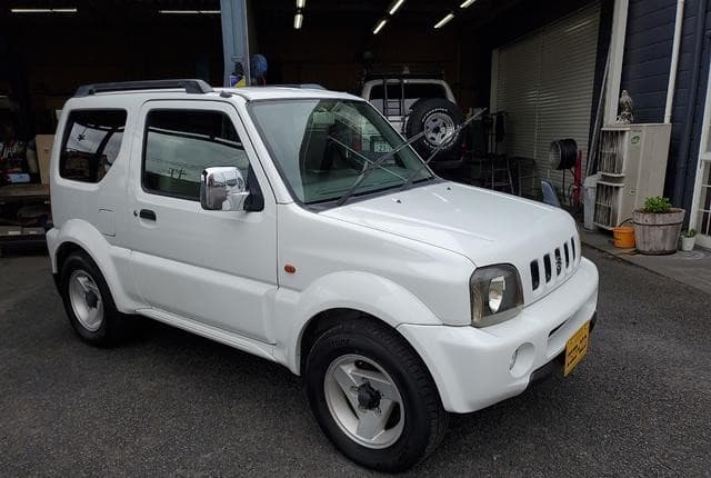 1998 Suzuki Jimny JDM car for sale — photo 7 of 22