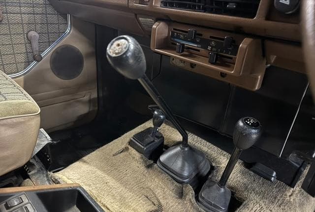 1986 Nissan Safari JDM car for sale — photo 19 of 25