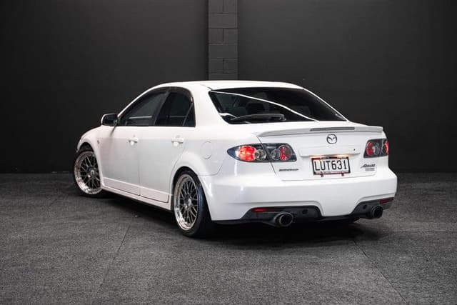 2006 Mazda Atenza JDM car for sale — photo 10 of 19