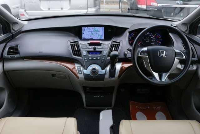 2009 Honda Odyssey JDM car for sale — photo 2 of 25