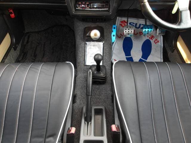 1995 Suzuki Jimny JDM car for sale — photo 14 of 20