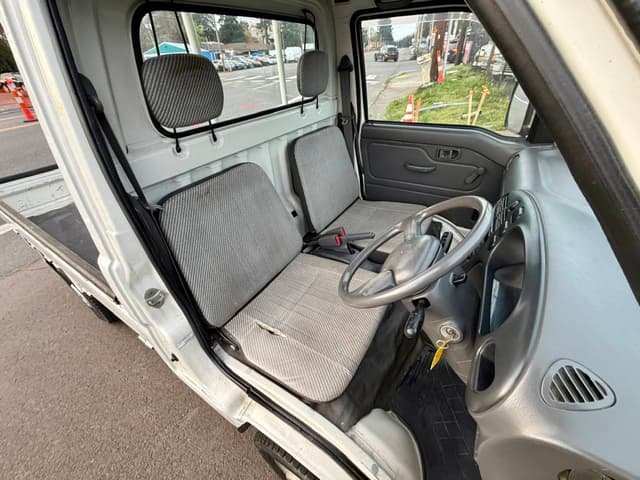 1997 Daihatsu Hijet JDM car for sale — photo 22 of 25