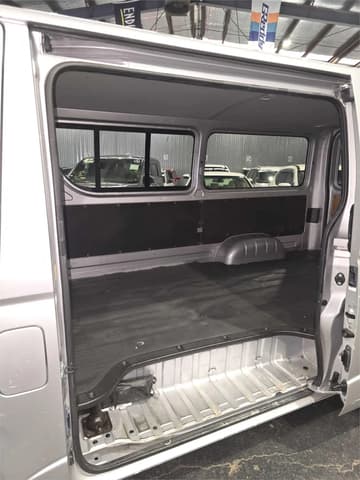 2012 Toyota HiAce JDM car for sale — photo 14 of 21