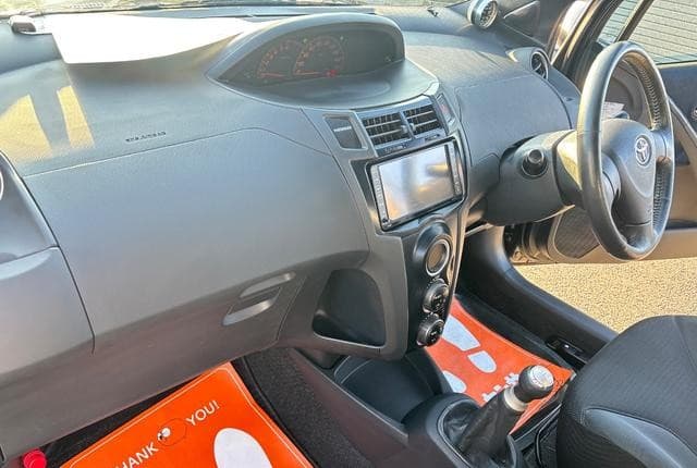 2007 Toyota Vitz JDM car for sale — photo 24 of 25