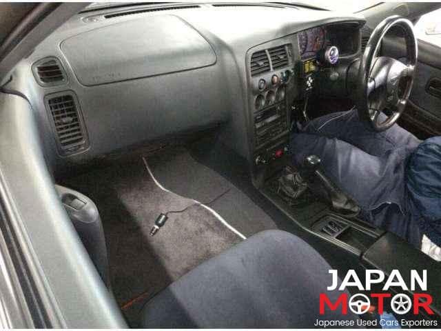 1998 Nissan Skyline JDM car for sale — photo 4 of 5