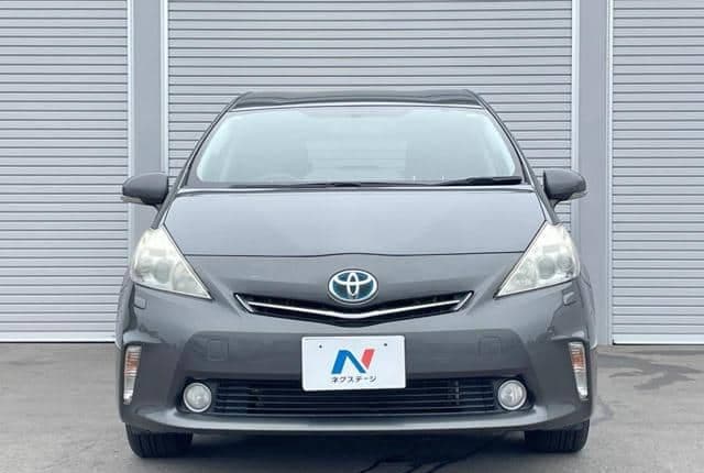 2011 Toyota Prius JDM car for sale — photo 9 of 25